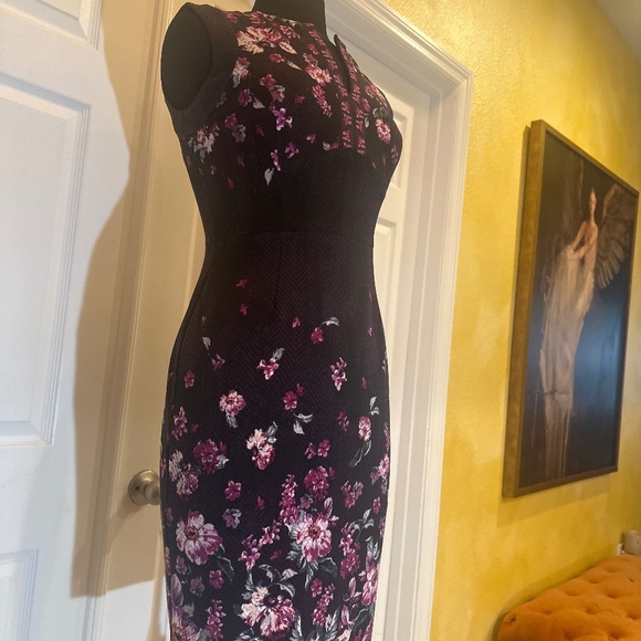 Dress - Picture 5 of 12